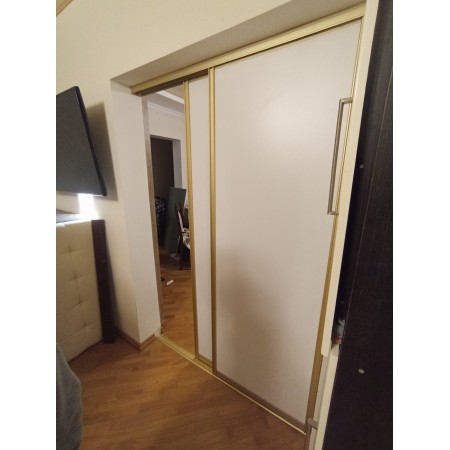 Двери-купе для разделения комнаты 